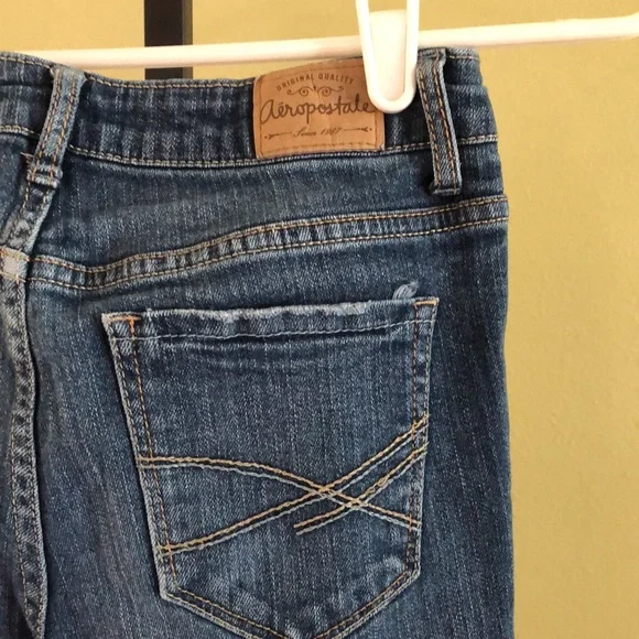 Aeropostale Women’s Ayla Mid-Rise Skinny Jeans - Picture 3 of 7